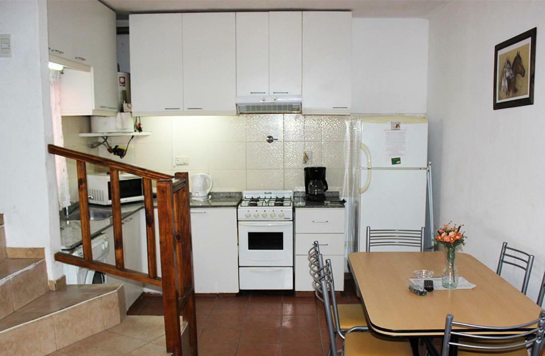 Complejo Kalifornia Apartment Pilar  Ngoại thất bức ảnh